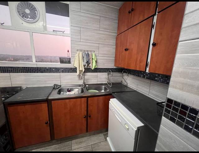 3 BEDROOM APARTMENT FOR SALE IN WONDERBOOM SOUTH